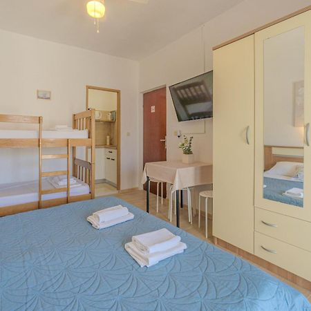 Apartamento Magdalena With Mountain And Seaview Metajna Exterior foto